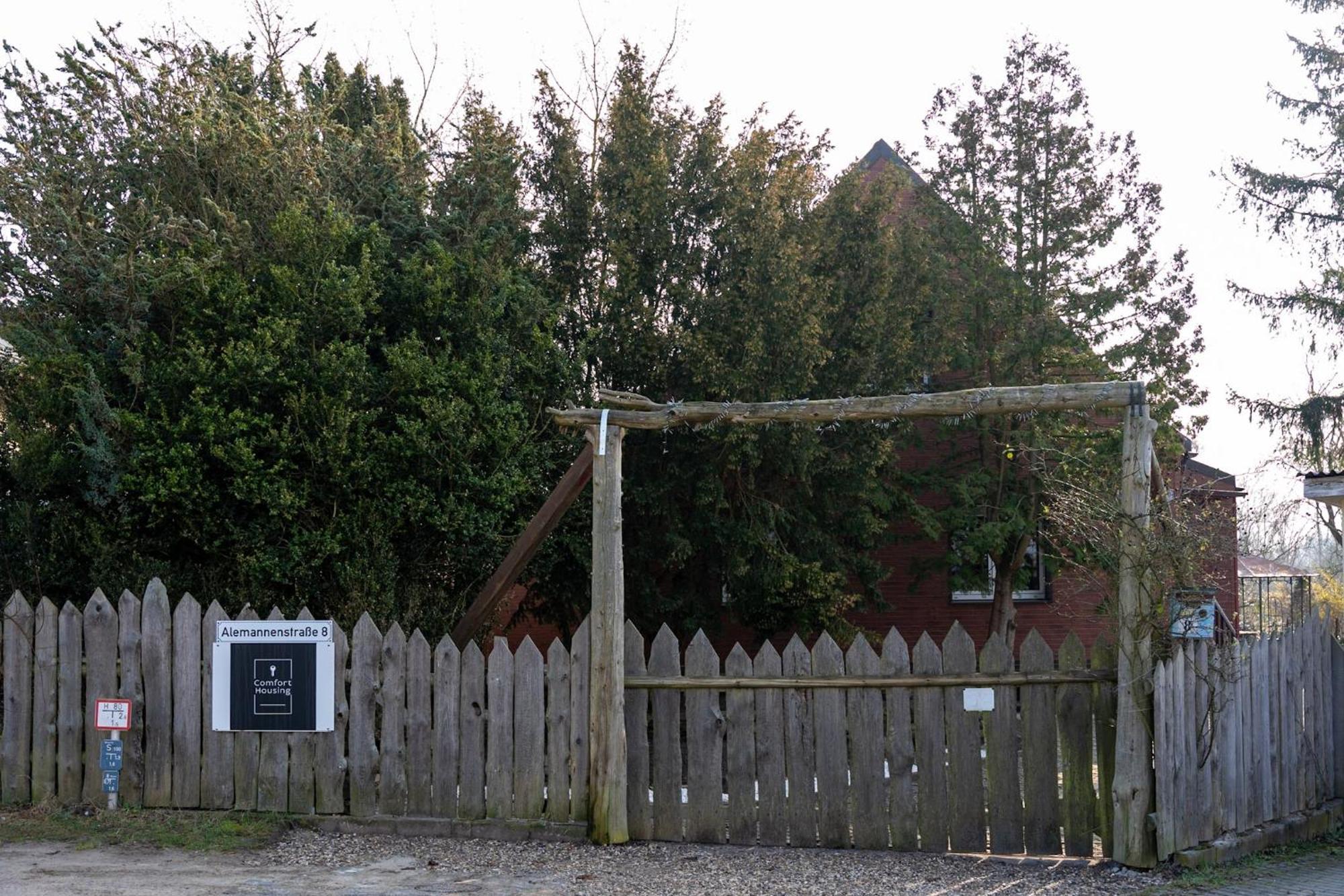 Rustic Charm - By Comfort Housing Villa